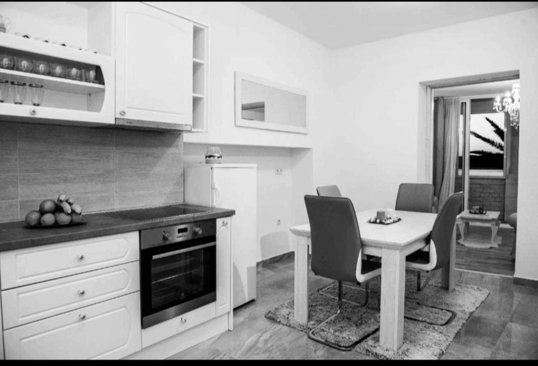 Apartman Cezar2 Рогозниця Екстер'єр фото